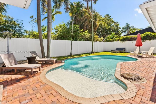 1315 NE 5th Ter, Fort Lauderdale, FL 33304