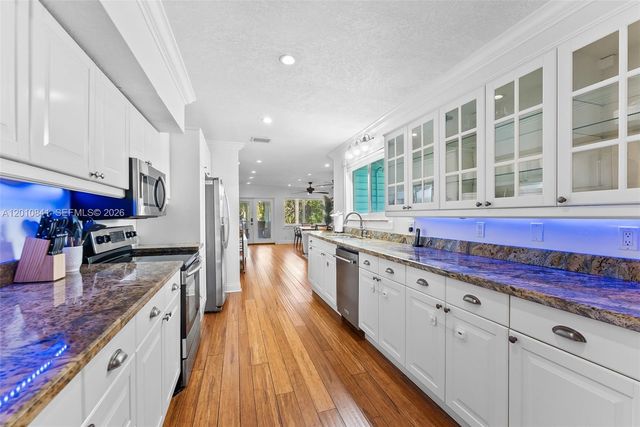1315 NE 5th Ter, Fort Lauderdale, FL 33304