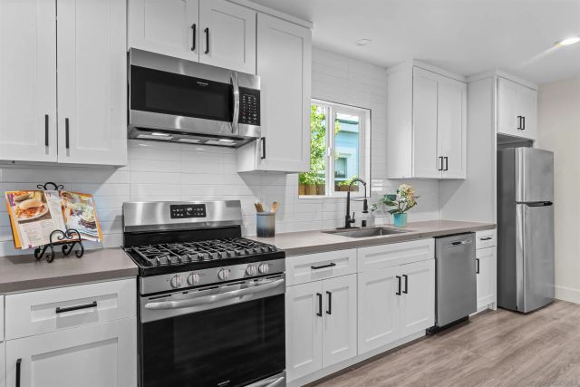 4620 Greene St, San Diego, CA 92107