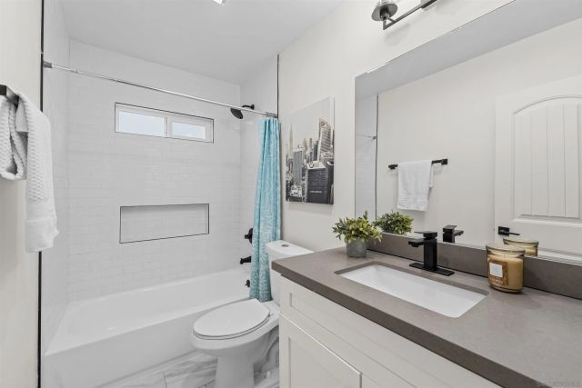 4620 Greene St, San Diego, CA 92107