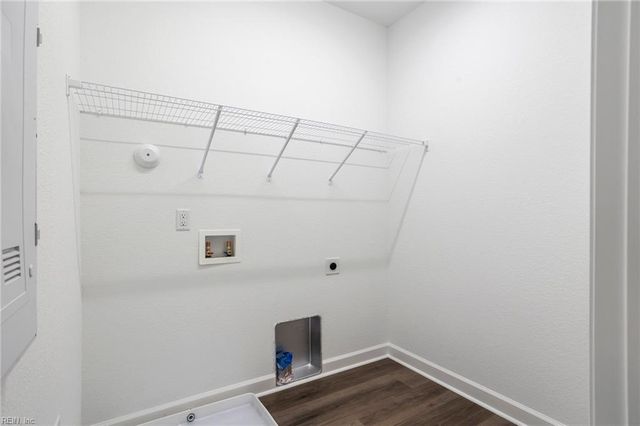 4932 Apricot WAY, Chesapeake, VA 23321