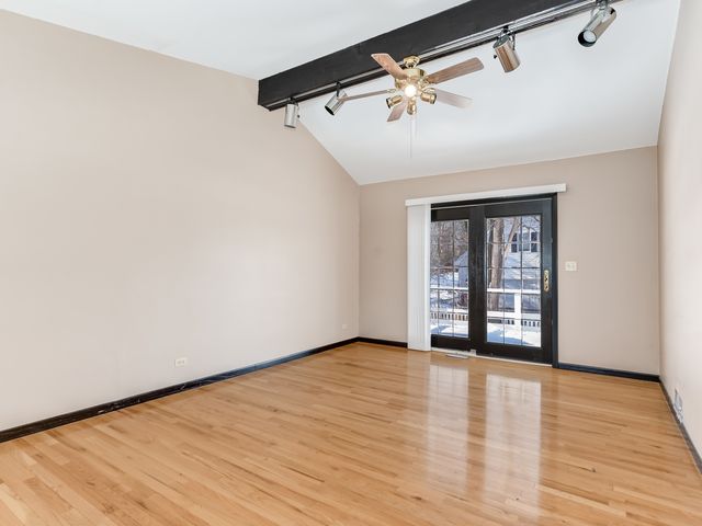 25216 River Road, Lake Barrington, IL 60010