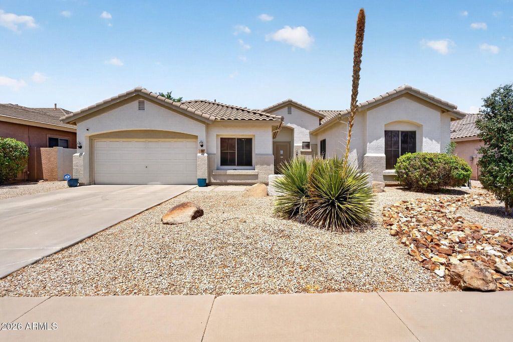 3282 E LOWELL Avenue, Gilbert, AZ 85297 — exterior
