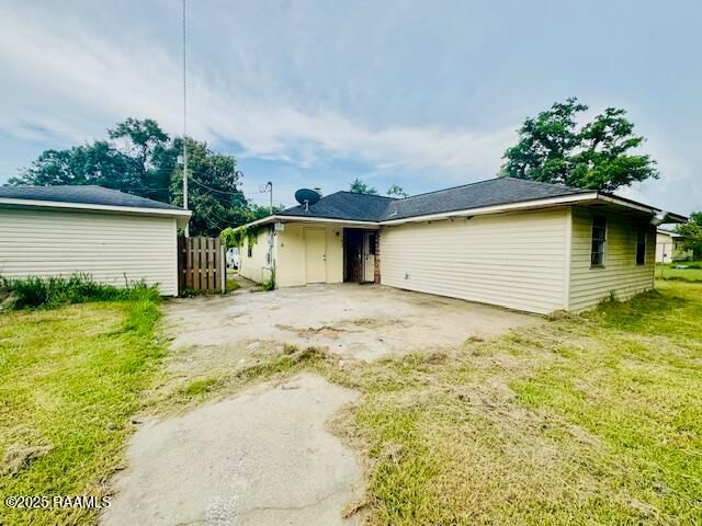 829 Choctaw Drive, Opelousas, LA 70570