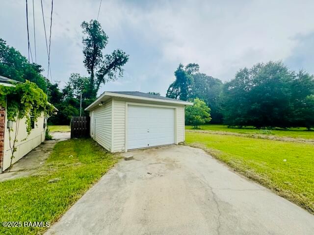 829 Choctaw Drive, Opelousas, LA 70570