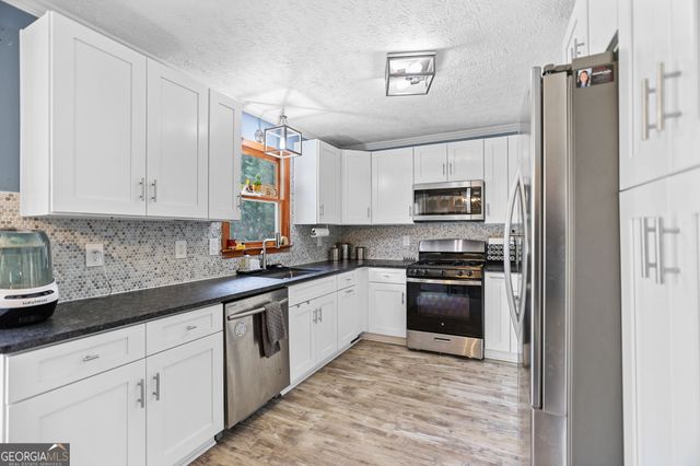 189 Crossroads Estate Drive, Newnan, GA 30265