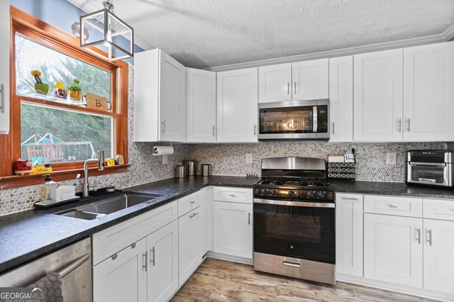 189 Crossroads Estate Drive, Newnan, GA 30265