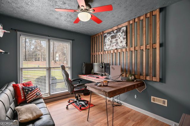 189 Crossroads Estate Drive, Newnan, GA 30265