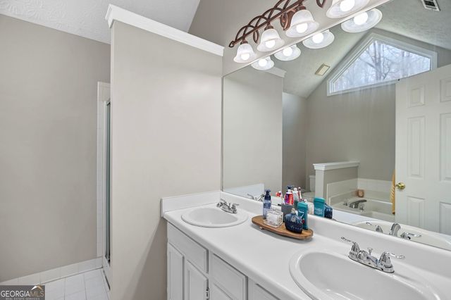 189 Crossroads Estate Drive, Newnan, GA 30265