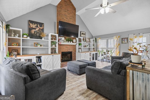 189 Crossroads Estate Drive, Newnan, GA 30265