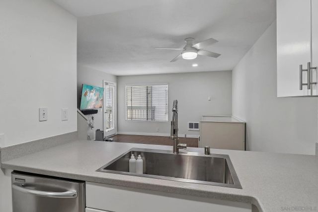7049 Park Mesa 88, San Diego, CA 92111