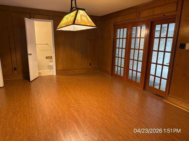 103 Red Bud Court, Oak Leaf, TX 75154