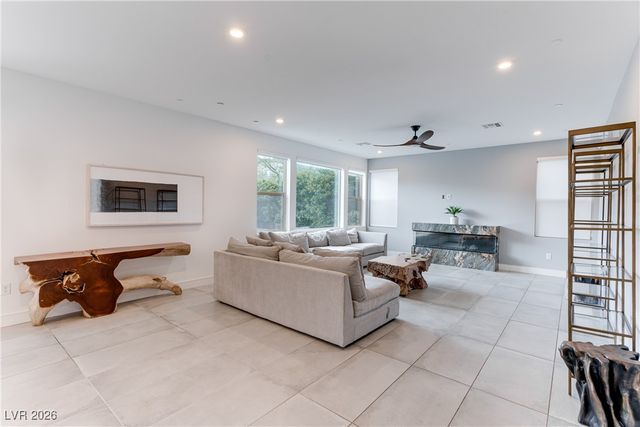 214 Abbey Hill Street, Henderson, NV 89012