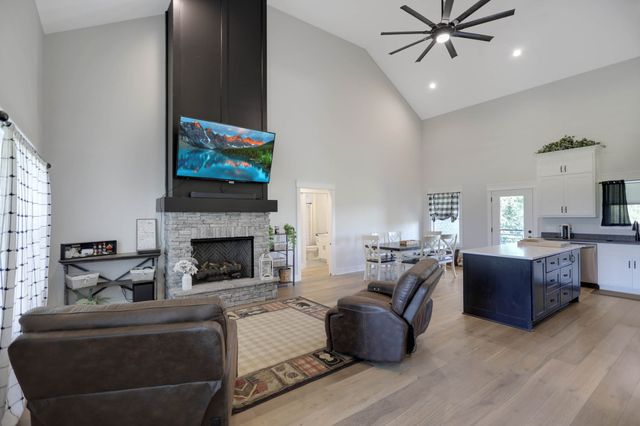 29490 Highway 49, E, Orlinda, TN 37141