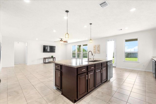 3924 Littlebourne Lane, Pearland, TX 77584