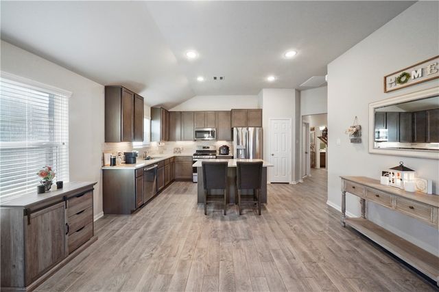 104 Shallow Creek Drive, Waller, TX 77484