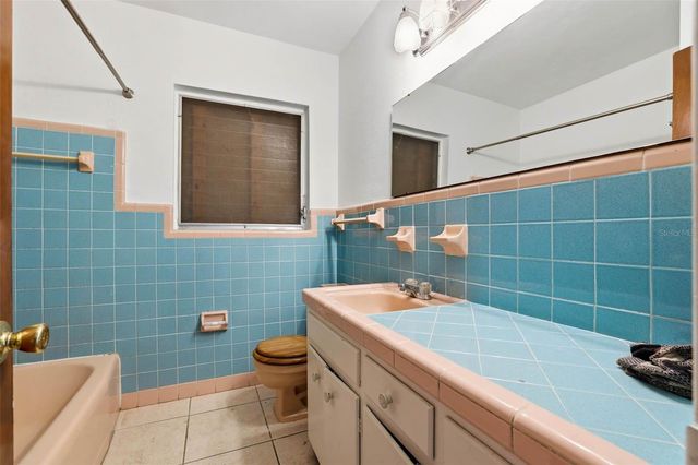 2112 W ORIENT STREET, Tampa, FL 33607