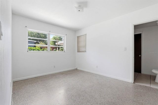 2112 W ORIENT STREET, Tampa, FL 33607
