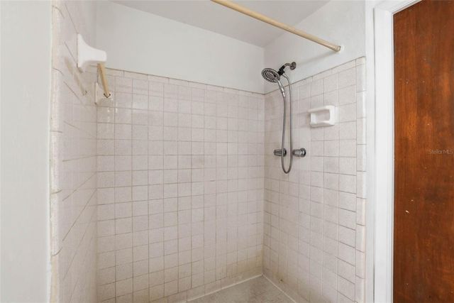 2112 W ORIENT STREET, Tampa, FL 33607