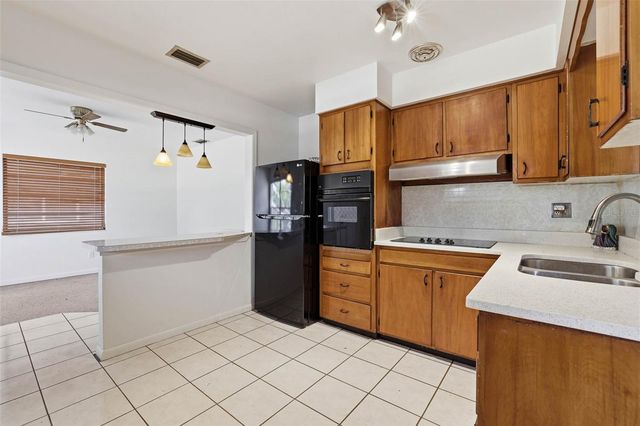 2112 W ORIENT STREET, Tampa, FL 33607