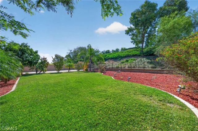12687 Cathedral Ridge Way, Riverside, CA 92503