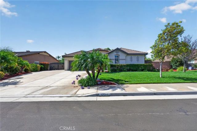 12687 Cathedral Ridge Way, Riverside, CA 92503