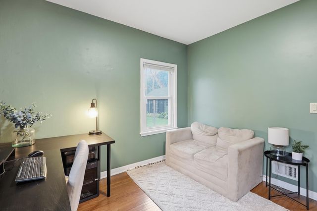 2258 W 105th Street, Bloomington, MN 55431