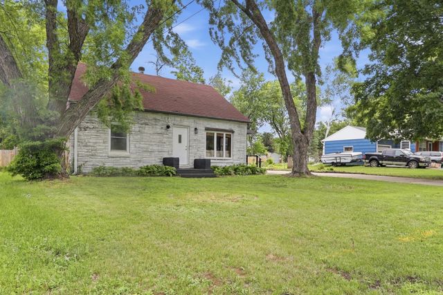 2258 W 105th Street, Bloomington, MN 55431