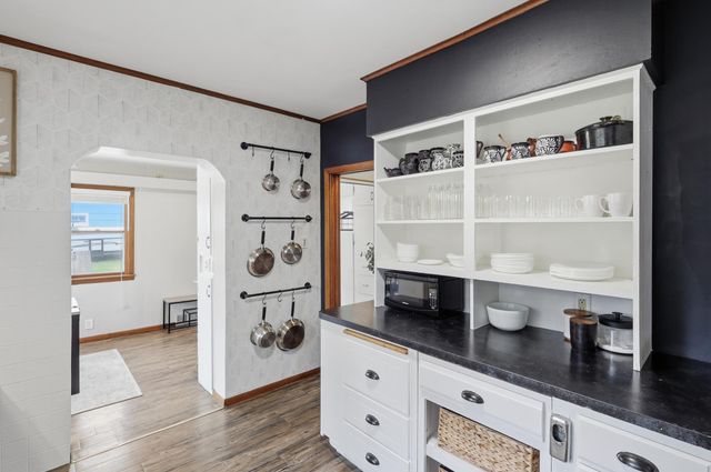 2258 W 105th Street, Bloomington, MN 55431
