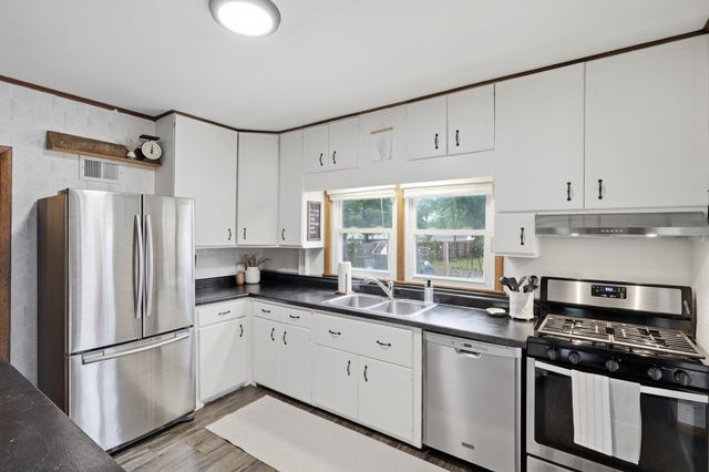 2258 W 105th Street, Bloomington, MN 55431