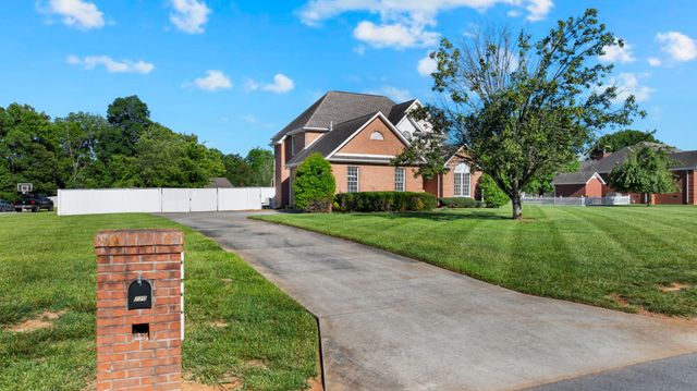 220 Bryan Dr, Winchester, TN 37398