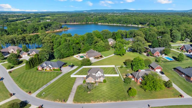 220 Bryan Dr, Winchester, TN 37398