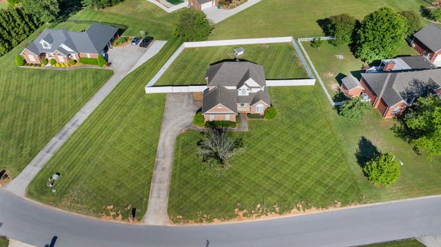 220 Bryan Dr, Winchester, TN 37398