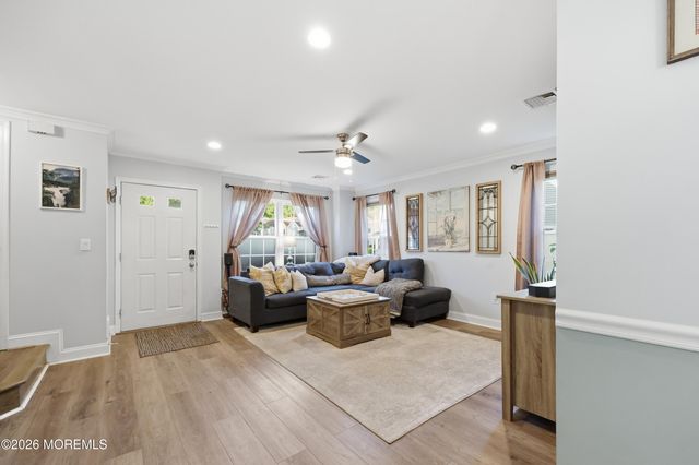 53 Horseshoe Court, Tinton Falls, NJ 07753