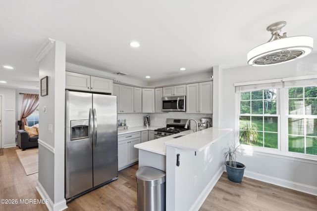 53 Horseshoe Court, Tinton Falls, NJ 07753