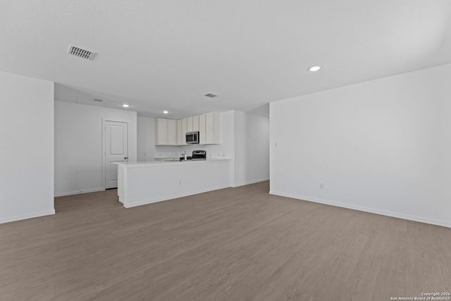 100 Ellendale Place, Fredericksburg, TX 78624