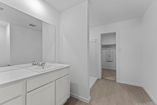 100 Ellendale Place, Fredericksburg, TX 78624