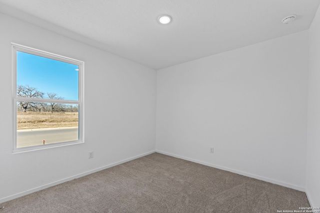 100 Ellendale Place, Fredericksburg, TX 78624