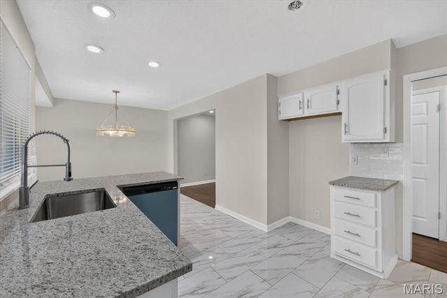 2026 Dawson Drive, St Charles, MO 63301