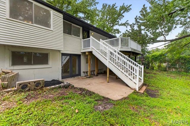 2026 Dawson Drive, St Charles, MO 63301