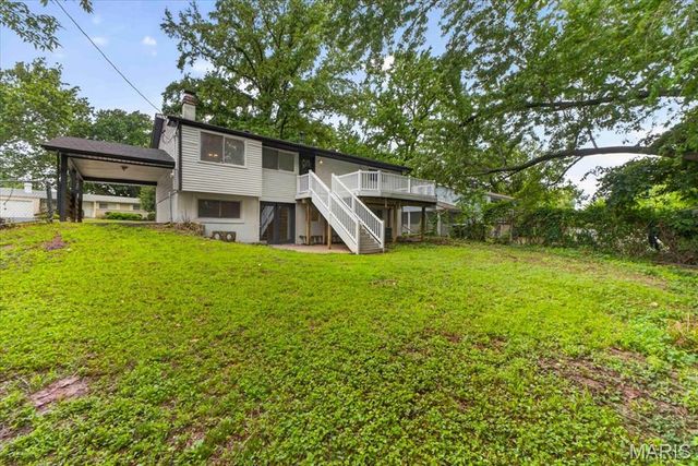 2026 Dawson Drive, St Charles, MO 63301