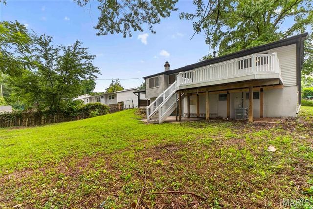 2026 Dawson Drive, St Charles, MO 63301