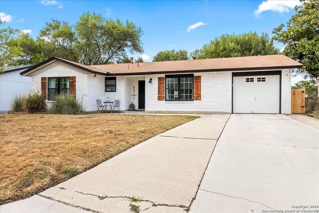 519 Willow Dr, Converse, TX 78109