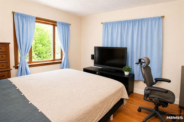 53 Sunnyside Avenue, Dumont, NJ 07628