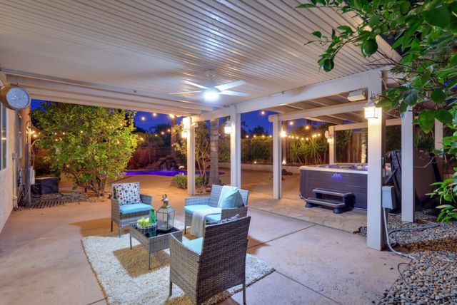 10216 Sorenstam Dr, Sacramento, CA 95829