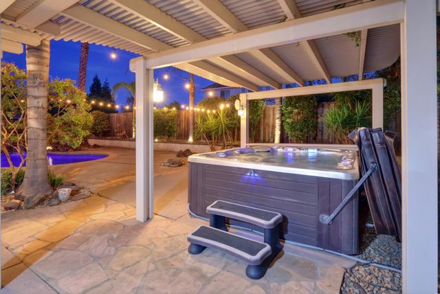 10216 Sorenstam Dr, Sacramento, CA 95829