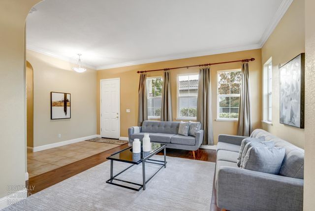 10216 Sorenstam Dr, Sacramento, CA 95829
