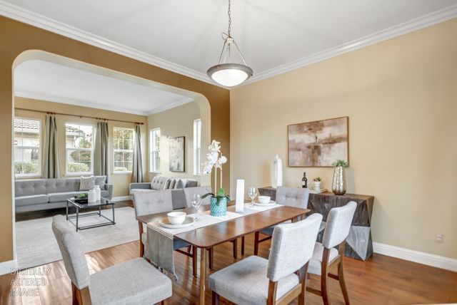 10216 Sorenstam Dr, Sacramento, CA 95829