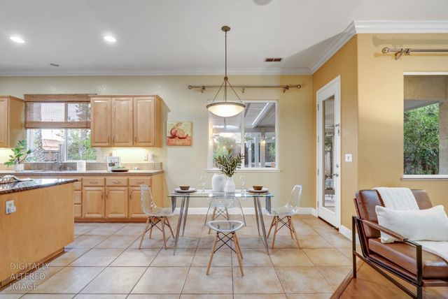 10216 Sorenstam Dr, Sacramento, CA 95829