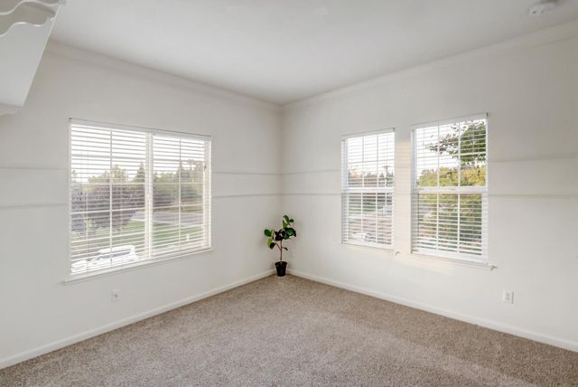10216 Sorenstam Dr, Sacramento, CA 95829